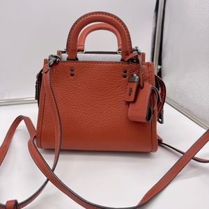 Coach 22978 rogue 17 crossbody vermillion